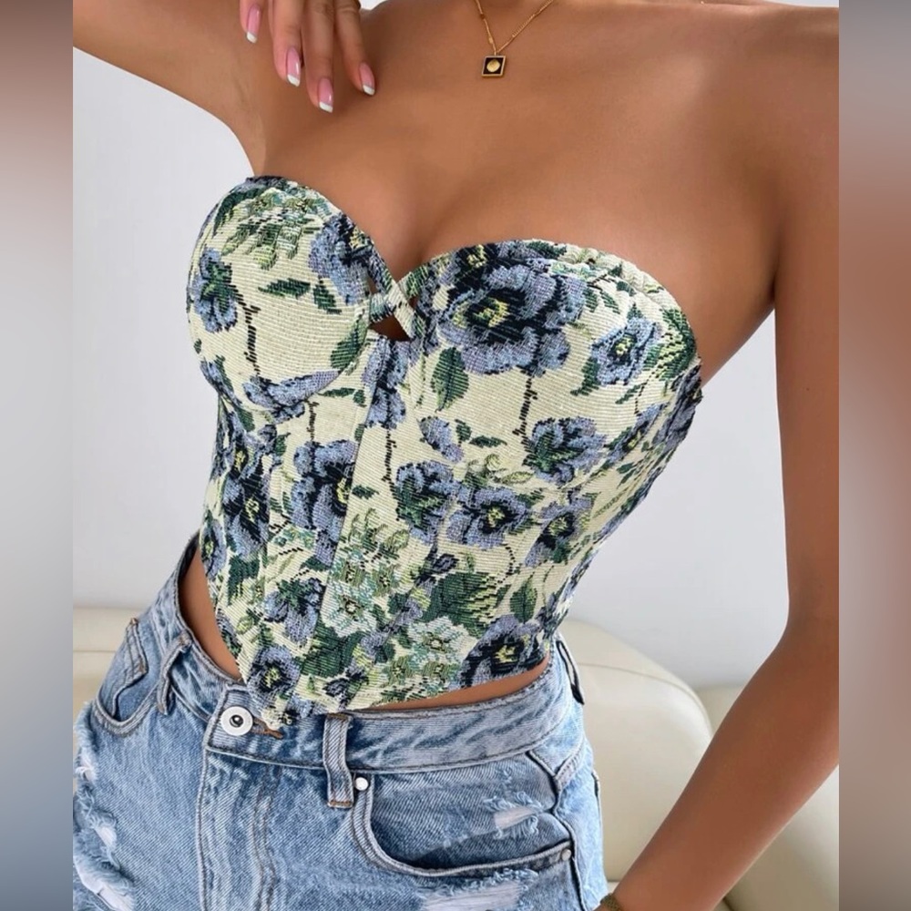 SHEIN Floral Print Crisscross Hanky Hem Bustier Tube Top